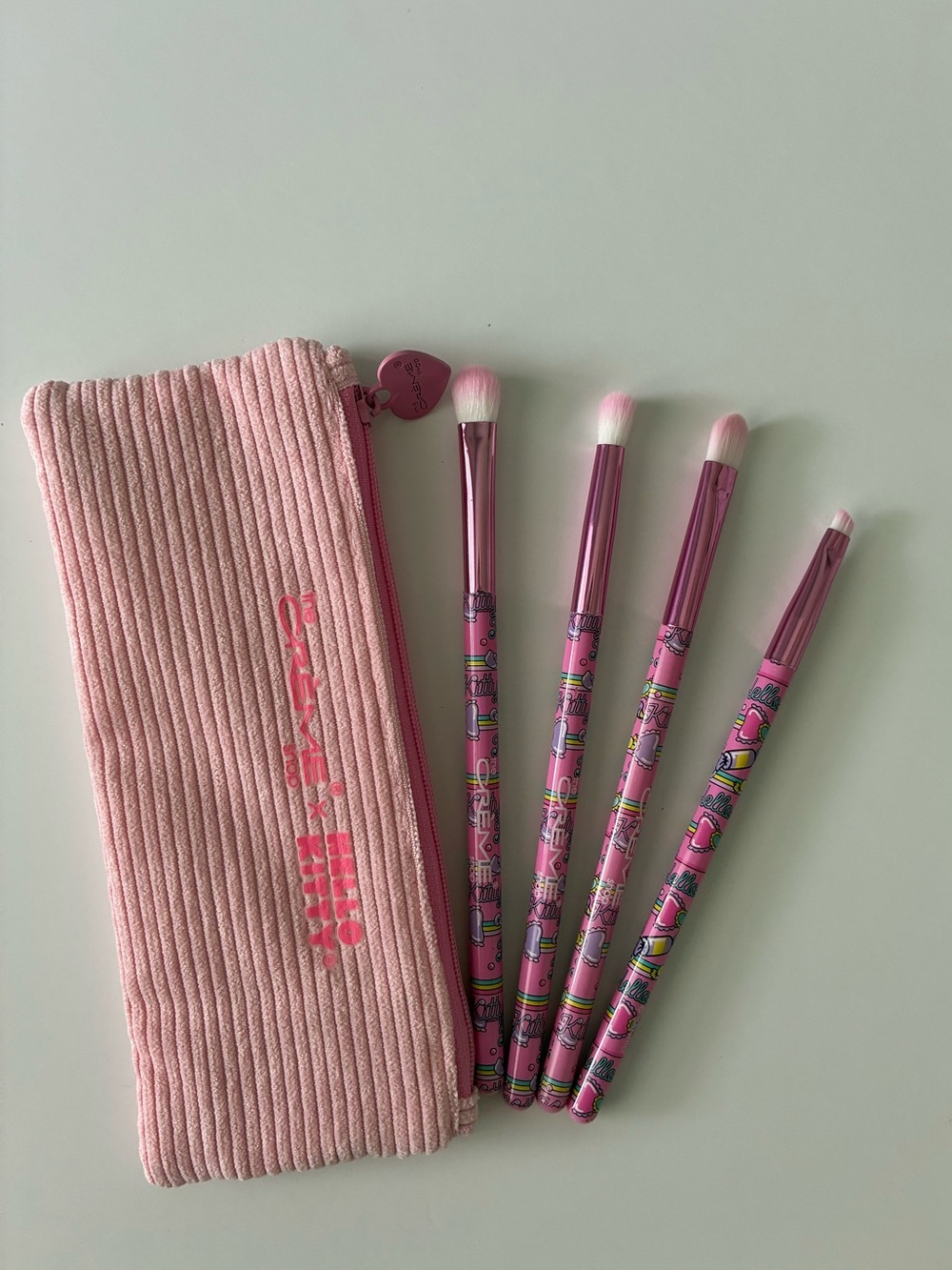 Hello Kitty Creme Shop Makeup Brush Set + Bag